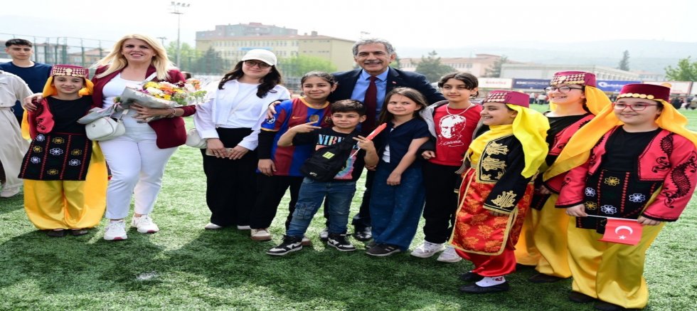 Gemlik'te Çocuklar 23 Nisan'ı Neşeyle Kutladı
